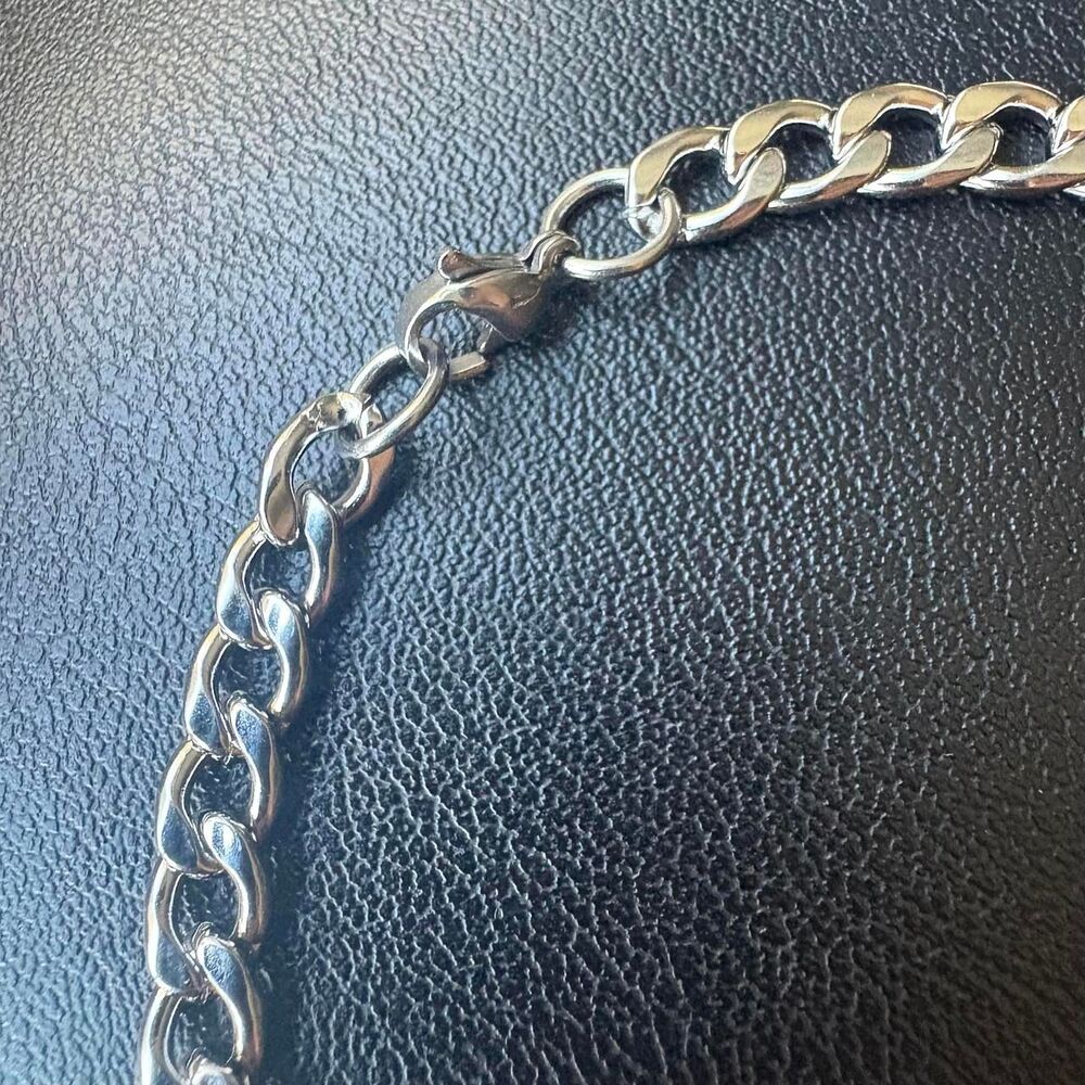 Unbranded Men's Silver and Black Jewellery - Picture 3 of 6